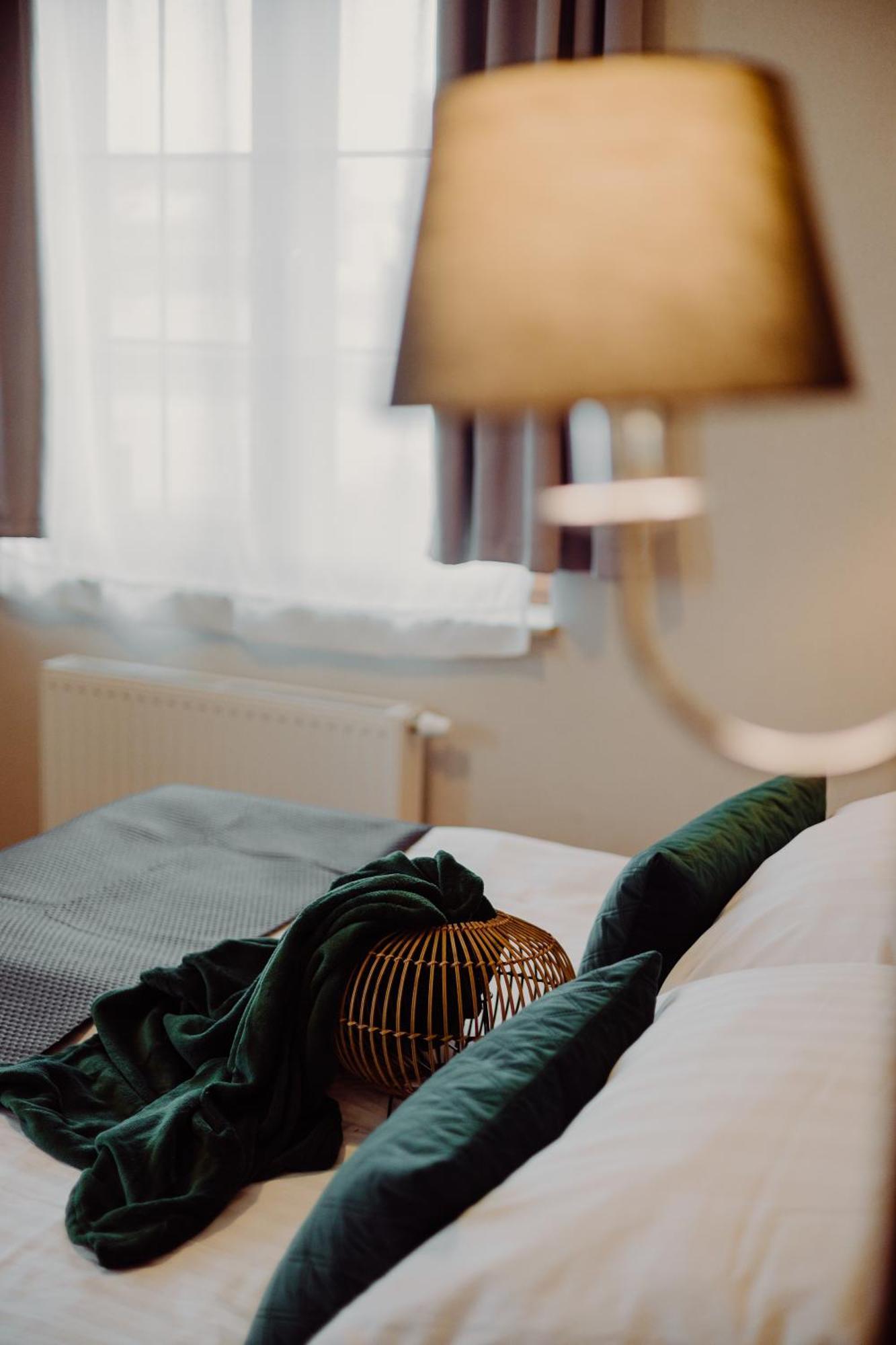 Hotel Bonsai ニエムツァ エクステリア 写真