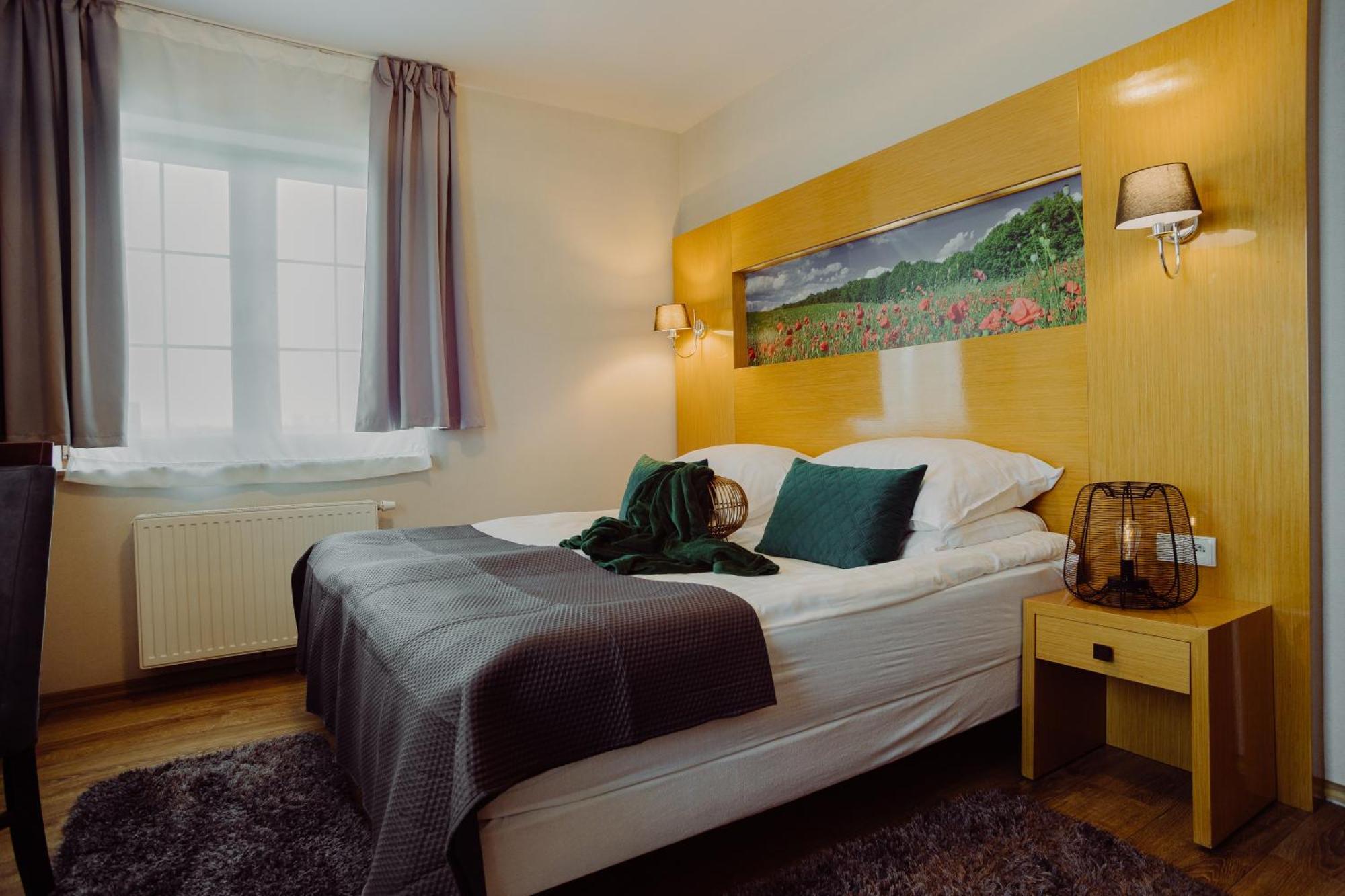 Hotel Bonsai ニエムツァ エクステリア 写真